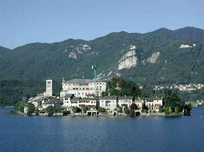 1写真２ サン・ジュリオ島(70%).jpg