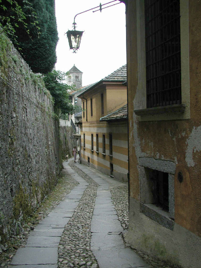 1写真３ バジリカへの道(70%).jpg