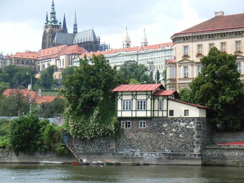 写真10 プラハ城.jpg